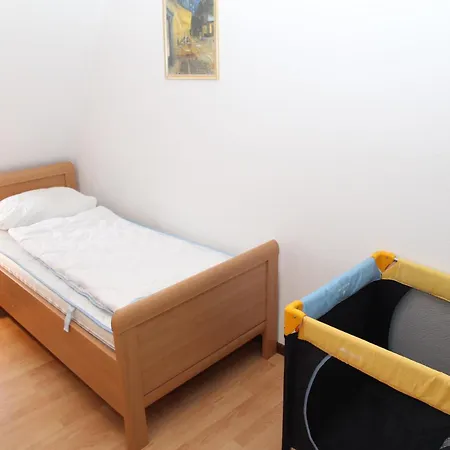 شقة Uttumer Muehle Daike